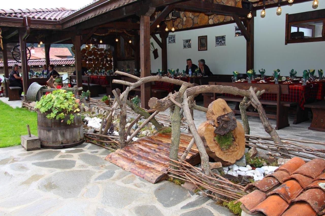 Къща За Гости Бабуч Dobrinishte Exterior foto
